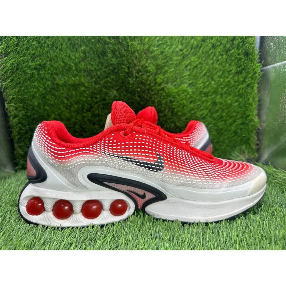 Nike Air Max DN SE HQ4565-600 Athletic Sneaker Men's 9.5 Red Mesh Gym Cushioned